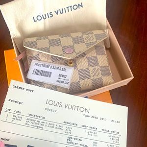 Louis Vuitton D.Azur gently used wallet.